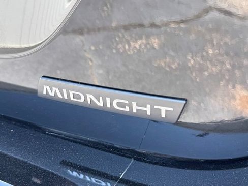 Used 2025 Nissan Sentra SR w/ Midnight Edition FWD image 8