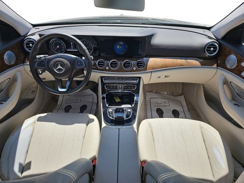 Used 2017 Mercedes-Benz E 300 image 10