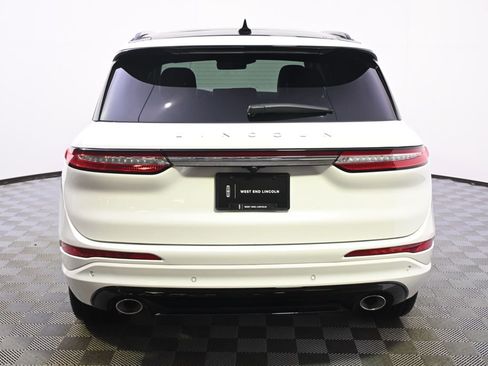 New 2026 Lincoln Corsair Reserve w/ Jet Appearance Package AWD/4WD image 5