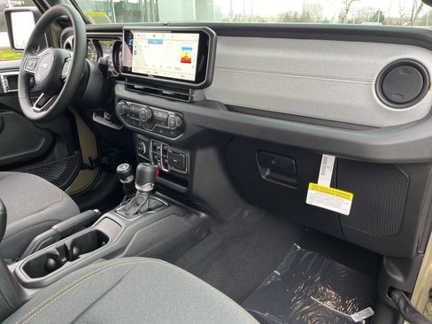 New 2026 Jeep Gladiator Sport image 20