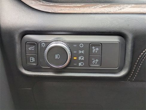 Used 2022 Ford Explorer Platinum w/ Technology Package image 30