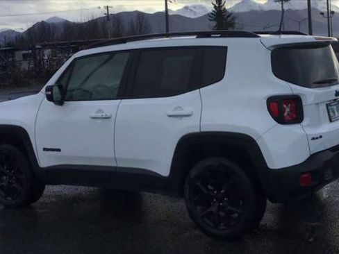 Certified 2022 Jeep Renegade Altitude w/ Convenience Group image 6