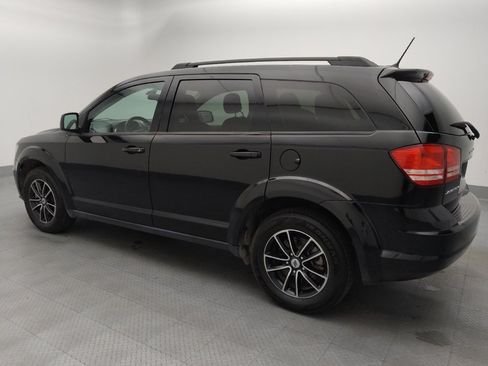 Used 2018 Dodge Journey SE w/ Popular Equipment Group FWD image 3