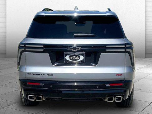 Used 2024 Chevrolet Traverse RS w/ LPO, Floor Liner Package AWD/4WD image 3
