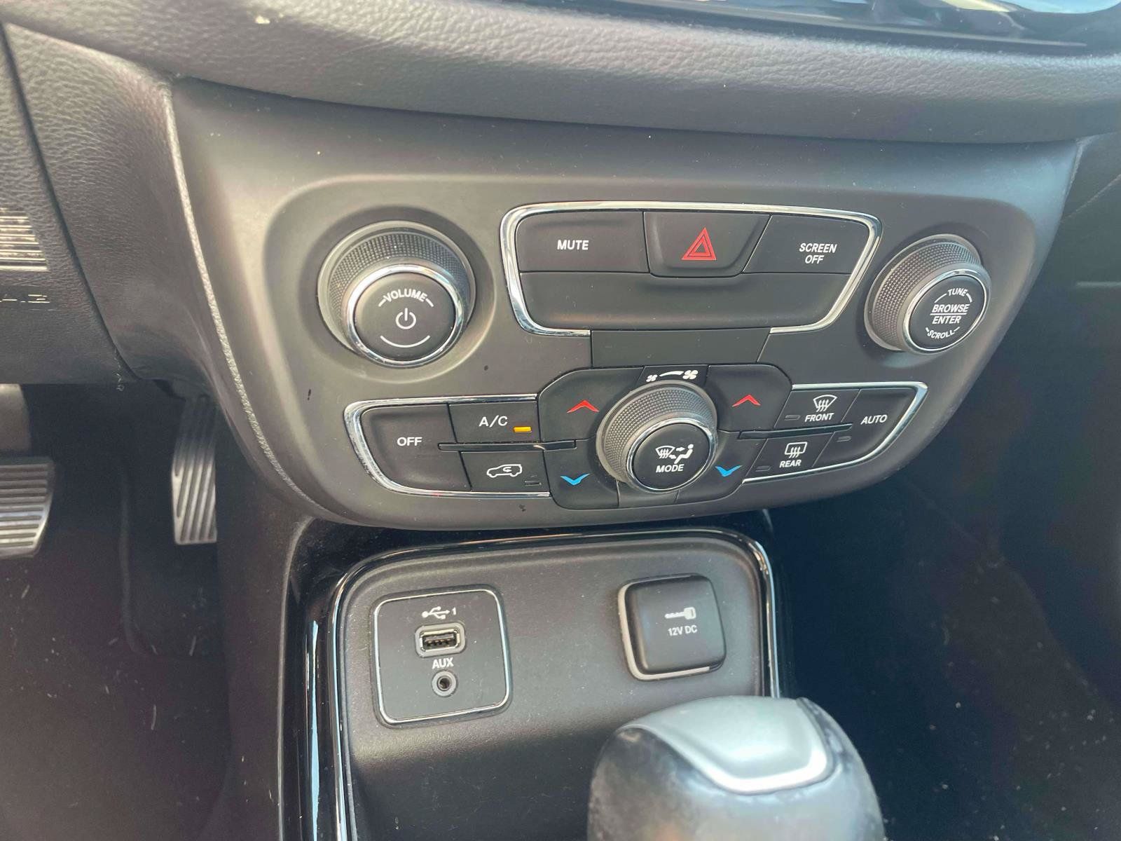 Used 2019 Jeep Compass Limited FWD image 18