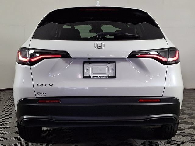 Used 2026 Honda HR-V LX image 8