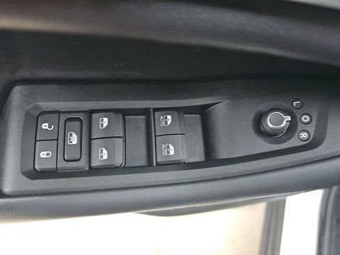 Used 2021 Jeep Grand Cherokee L Limited AWD/4WD image 23