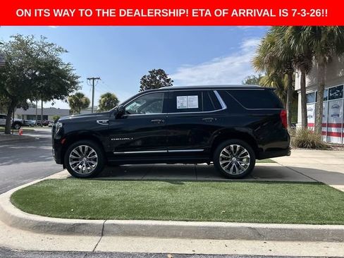 Used 2021 GMC Yukon Denali w/ Denali Premium Package AWD/4WD image 2