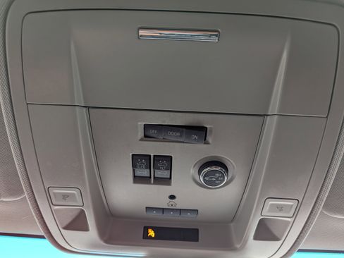 Used 2016 GMC Yukon Denali image 27