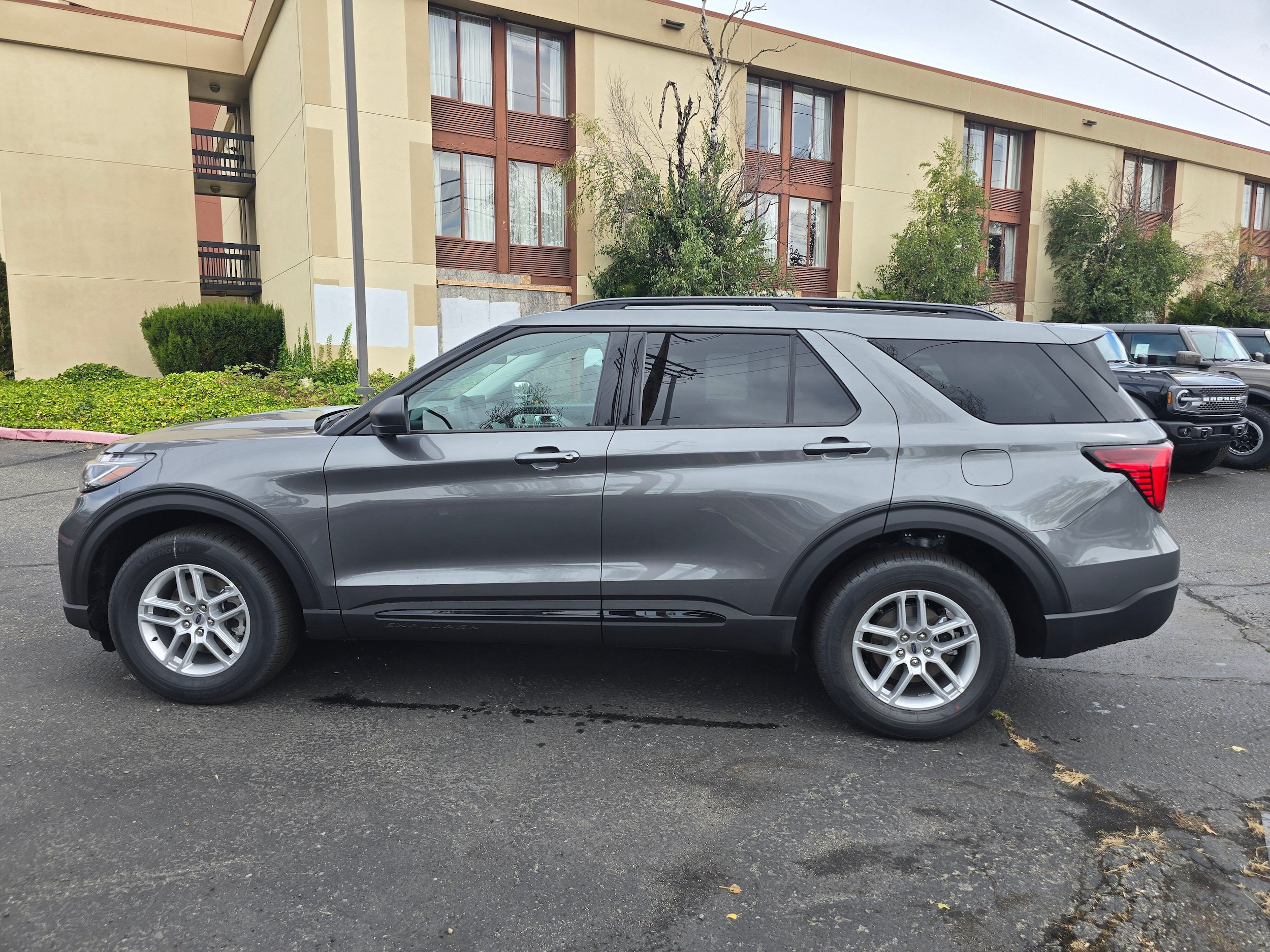 New 2026 Ford Explorer Active AWD/4WD image 8
