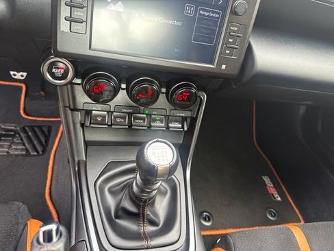 Used 2025 Toyota GR86 Hakone Edition RWD image 25