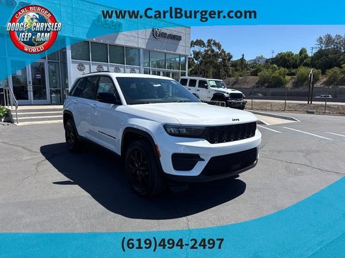Certified 2024 Jeep Grand Cherokee Altitude AWD/4WD image 1