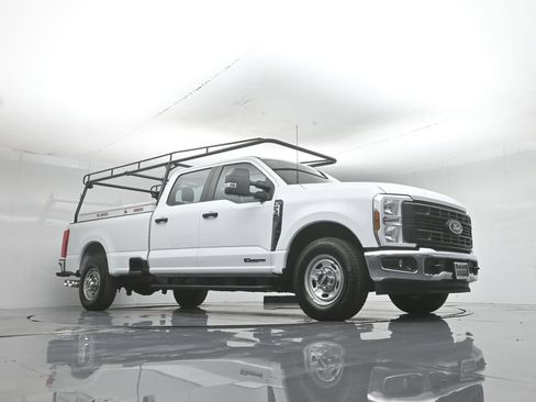 New 2026 Ford F350 XL w/ XL Chrome Package RWD image 2