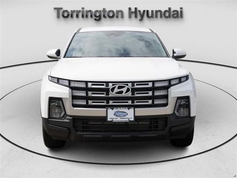 New 2025 Hyundai Santa Cruz SE image 2