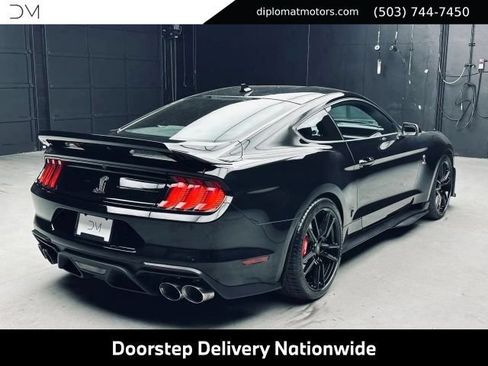 Used 2022 Ford Mustang Shelby GT500 w/ Technology Package RWD image 7