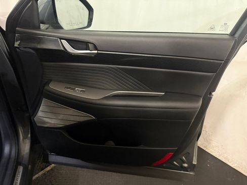 Used 2024 Hyundai Palisade Calligraphy image 30