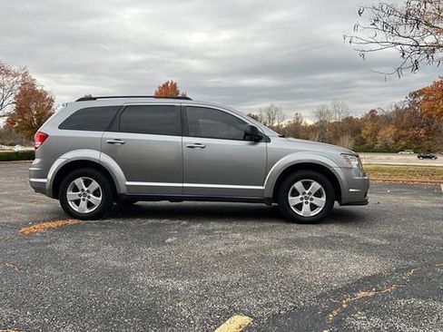 Used 2016 Dodge Journey SE w/ Flexible Seating Group image 11