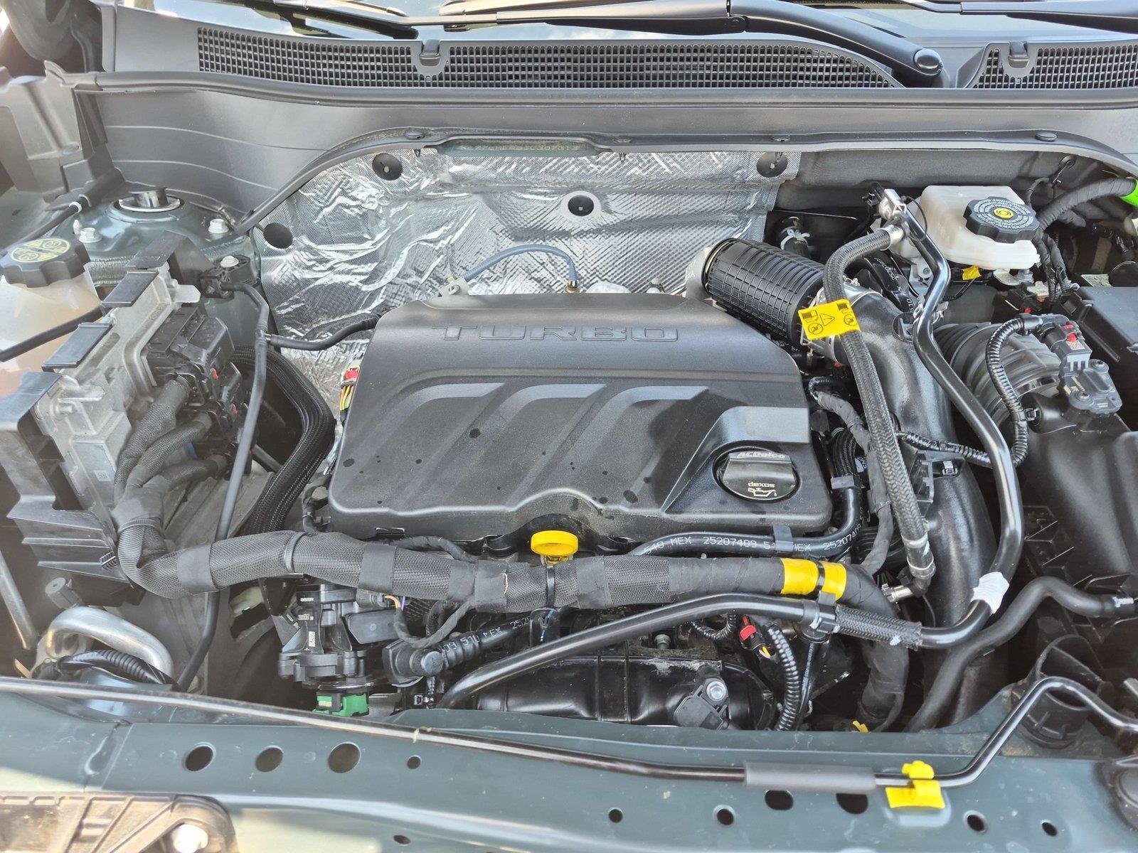 Used 2025 Chevrolet Trax LT FWD image 38