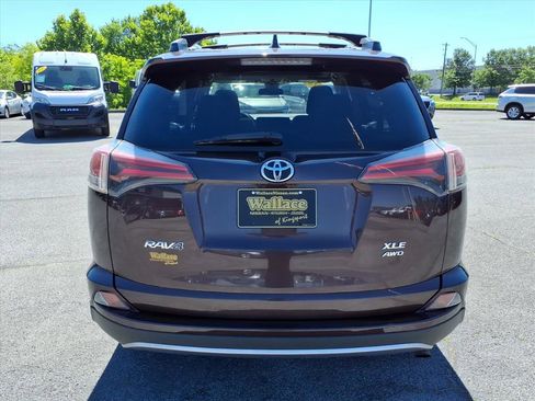 Used 2018 Toyota RAV4 XLE w/ Plus Extra Value Package AWD/4WD image 4