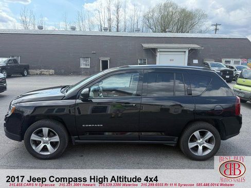Used 2017 Jeep Compass High Altitude AWD/4WD image 6