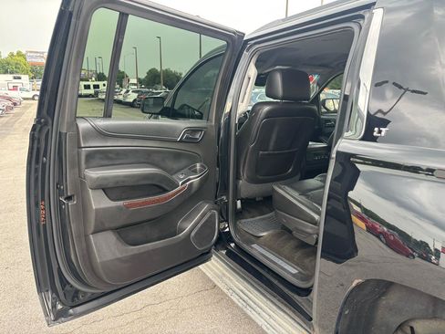 Used 2015 Chevrolet Suburban LT AWD/4WD image 14