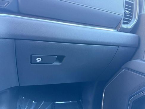 Used 2024 GMC Sierra 1500 Elevation image 25