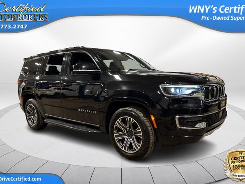 Used 2024 Jeep Wagoneer Series II w/ Flexible Seating Group AWD/4WD image 3