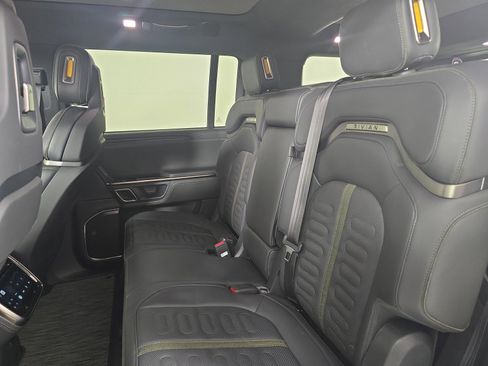 Used 2023 Rivian R1S Adventure image 21