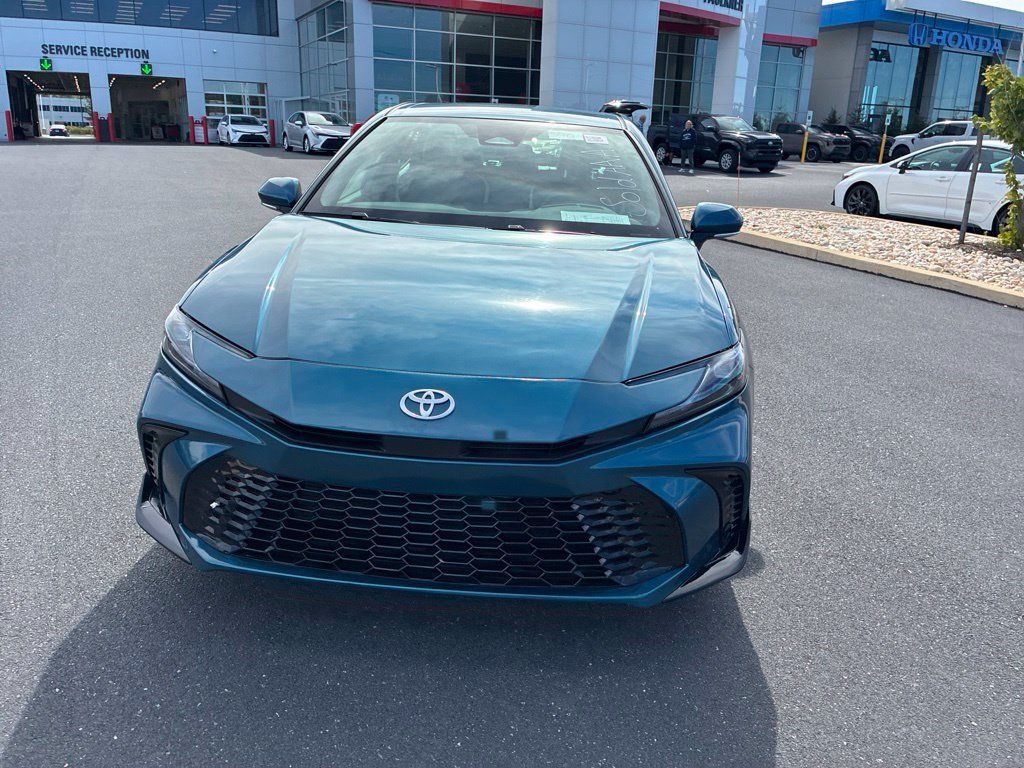Used 2025 Toyota Camry SE FWD image 20
