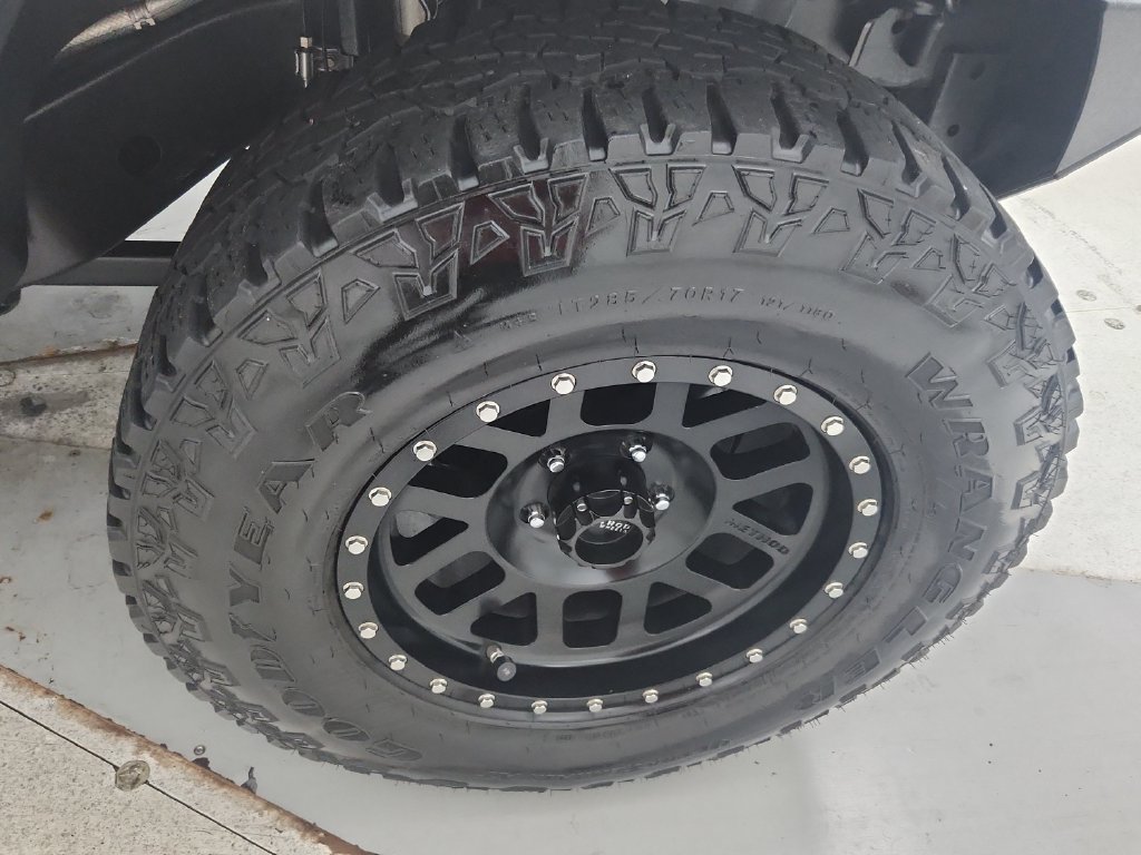 Certified 2017 Jeep Wrangler Unlimited Rubicon AWD/4WD image 34