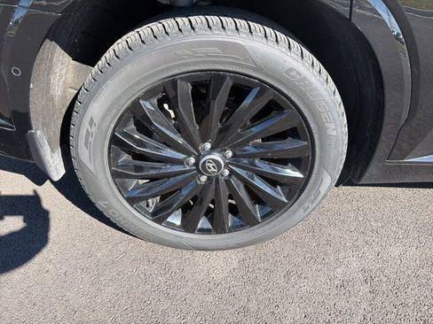 Used 2024 Hyundai Palisade Calligraphy image 14