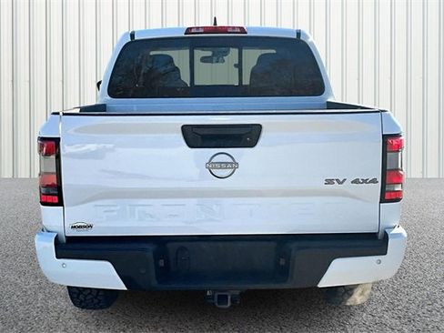 Used 2022 Nissan Frontier SV image 4