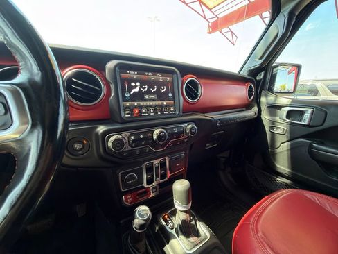Used 2020 Jeep Wrangler Unlimited Rubicon AWD/4WD image 23