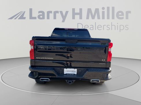 Used 2022 Chevrolet Silverado 1500 LT Trail Boss w/ Convenience Package II AWD/4WD image 4