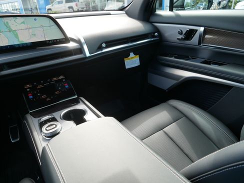 Used 2026 Cadillac Vistiq Sport w/ LPO, Floor Liner Package AWD/4WD image 11