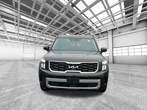 Used 2023 Kia Telluride S w/ S Sunroof Package image 9
