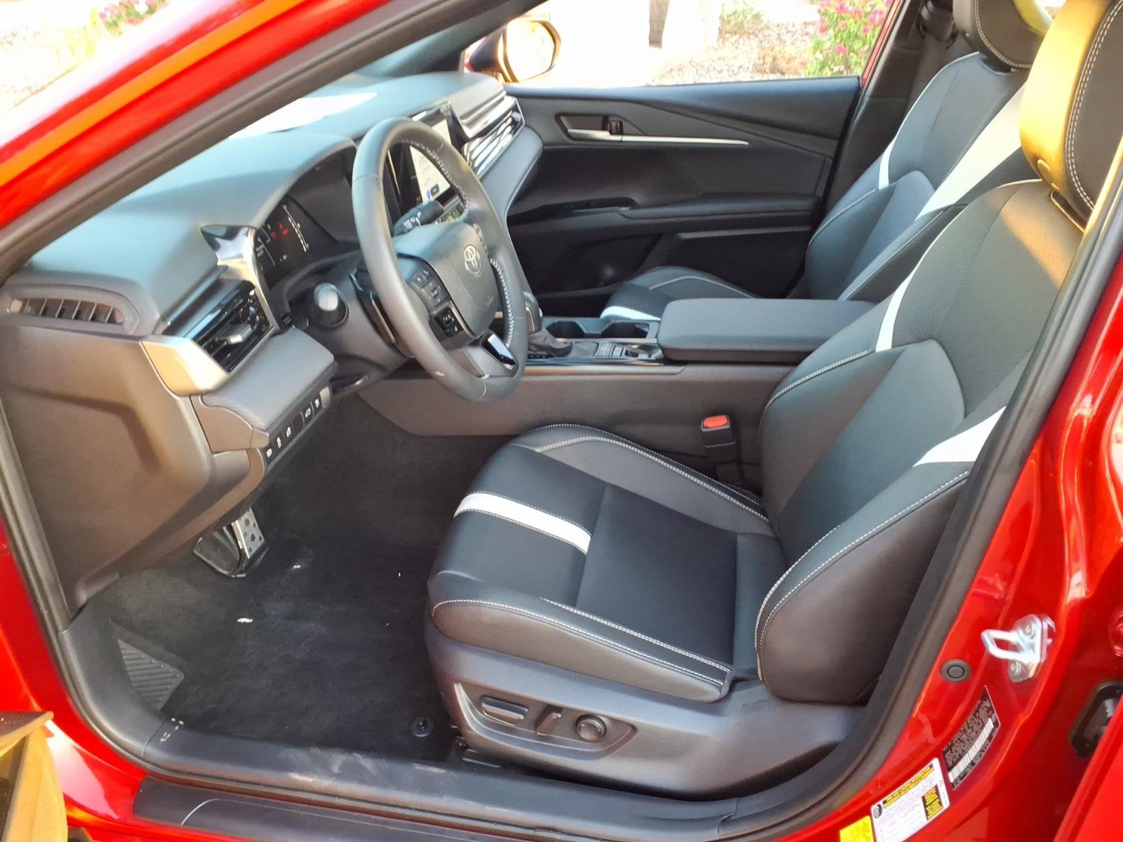 Certified 2025 Toyota Camry SE w/ Convenience Package FWD image 14