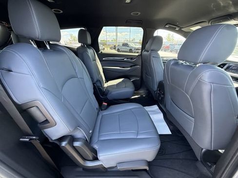 Certified 2023 Buick Enclave Essence AWD/4WD image 25