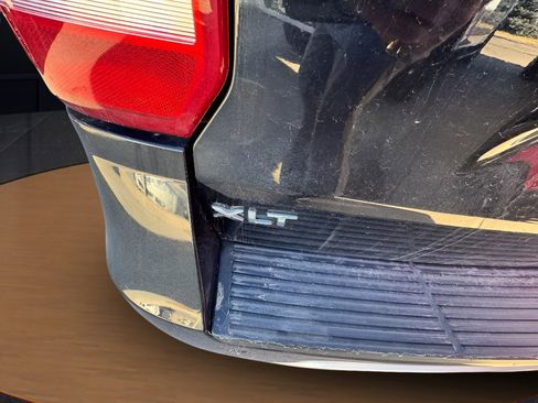 Used 2019 Ford Expedition Max XLT image 25