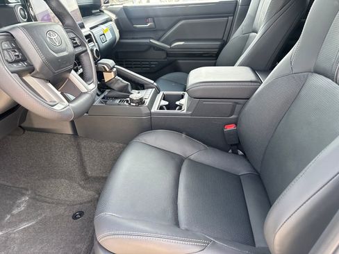 New 2026 Toyota 4Runner Limited AWD/4WD image 8