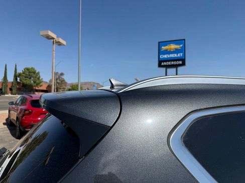 Used 2022 Hyundai Santa Fe SEL w/ Convenience + Premium Package FWD image 6