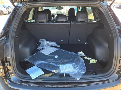 New 2026 Jeep Compass Latitude image 19