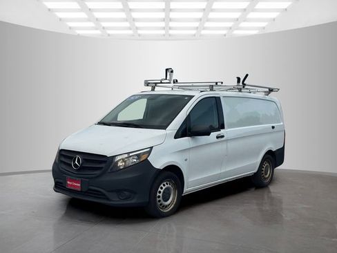 Used 2020 Mercedes-Benz Metris image 3