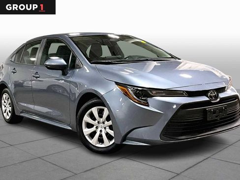 Certified 2023 Toyota Corolla LE image 3