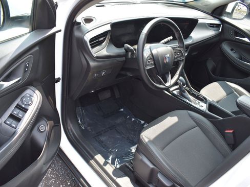 Used 2024 Buick Encore GX Preferred FWD image 21
