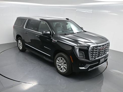 Used 2025 GMC Yukon XL Denali image 72