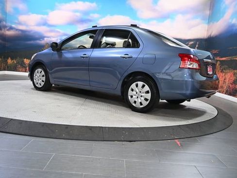 Used 2011 Toyota Yaris Sedan image 4