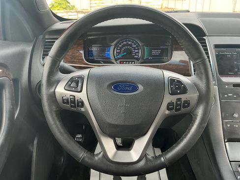 Used 2014 Ford Taurus Limited image 21