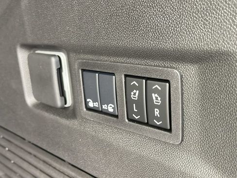New 2026 GMC Yukon Elevation w/ Elevation Premium Package AWD/4WD image 36