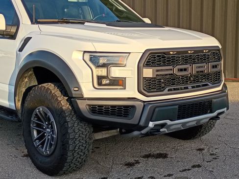 Used 2020 Ford F150 Raptor w/ Equipment Group 802A Luxury image 3